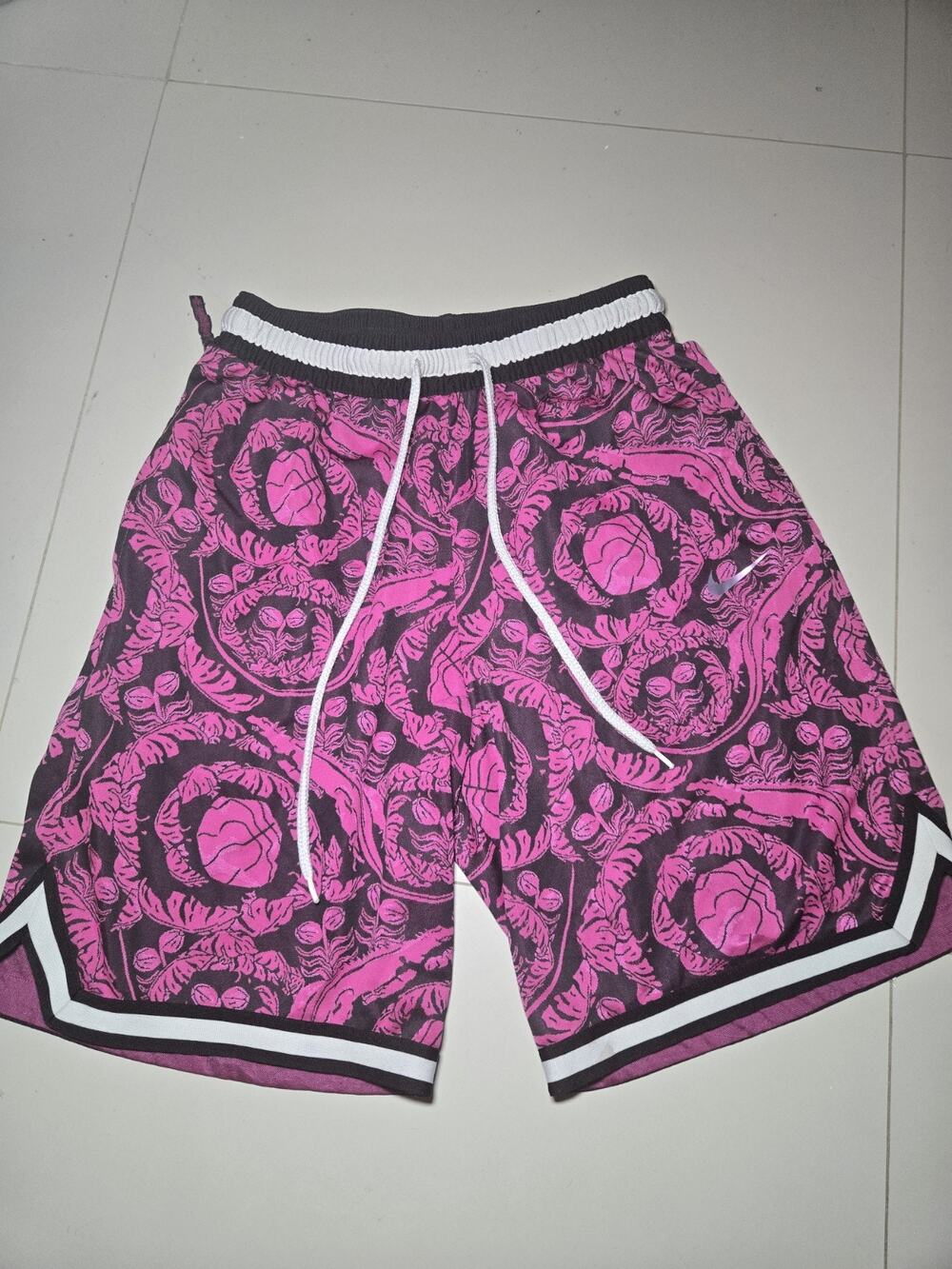 Nike Basketball Shorts Mens M Fireberry Pink DNA Exploration Series CV1905-010